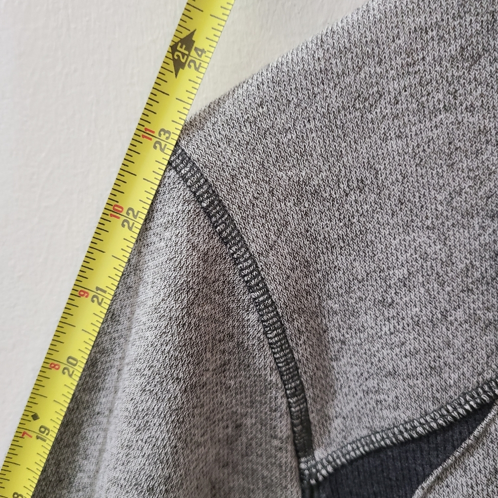 Lululemon On The Daily Hoodie in Heathered Black/Heathered Dark Grey Sz 2 Small - Picture 15 of 15